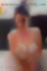 I like to workout and are hangout nude. I like to workout and are hangout nude.