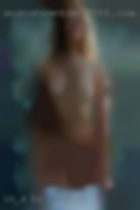 Im a 34 yr old Native frm Nebraska bi couple. Im a 34 yr old Native frm Nebraska bi couple.