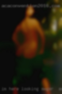 I'm here looking for sexy chats swinger in Arkansas. I'm here looking for sexy chats swinger in Arkansas.